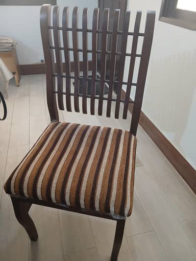 Dinning Table with 6 chairs