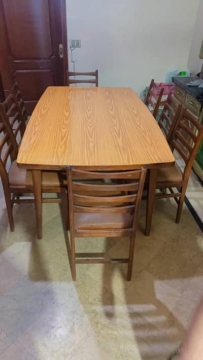 Dinning table with chairs