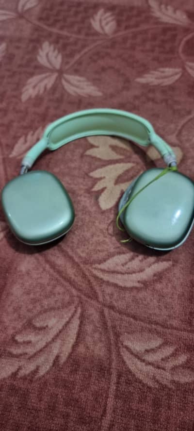 p9 headphones