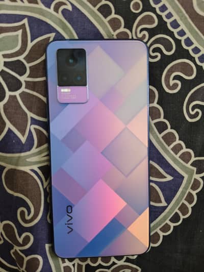 vivo v21e in very good condition