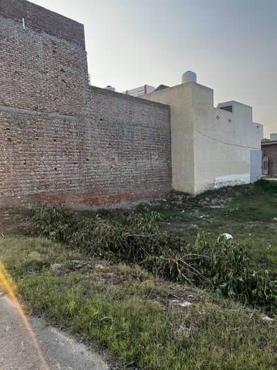 Plot for sale or exchange possible with any car urjent