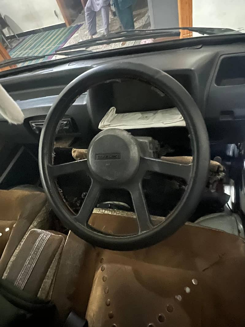 Suzuki Bolon Carry 6