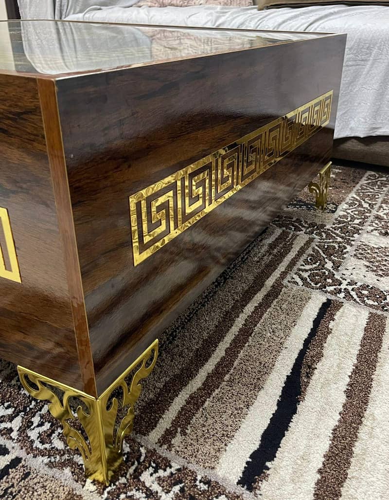 Luxury Centre table 2