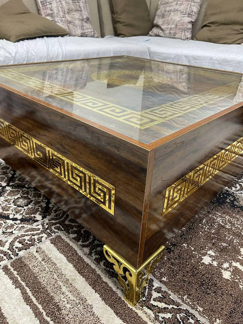 Luxury Centre table 3