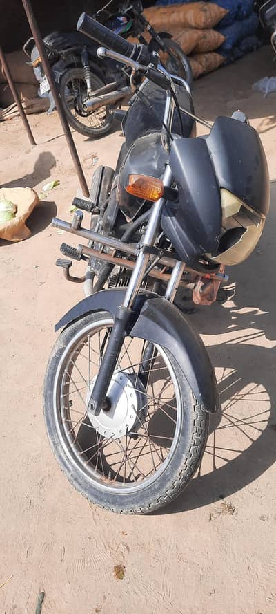 I am selling my honda cd 100 cal me