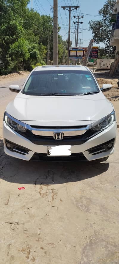 Honda civic 2016 model totally genuine only drive 78000
