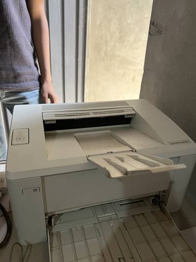 HP Laser jet pro M102a
