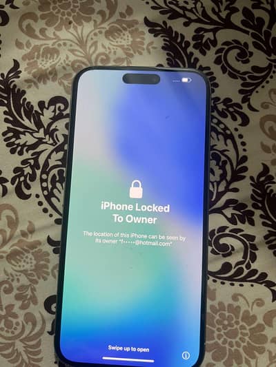 iPhone 15pro Max 256 iCloud locked