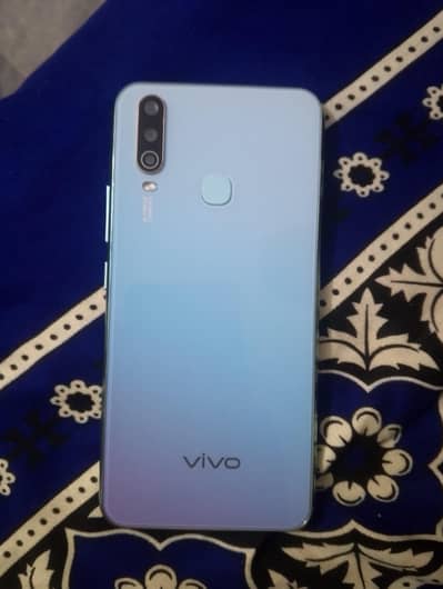Vivo Y 17 (8/256)