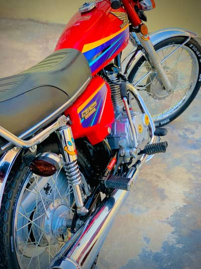 all ok hai copy original bike ma koi Kam nahi ha or documents all ok