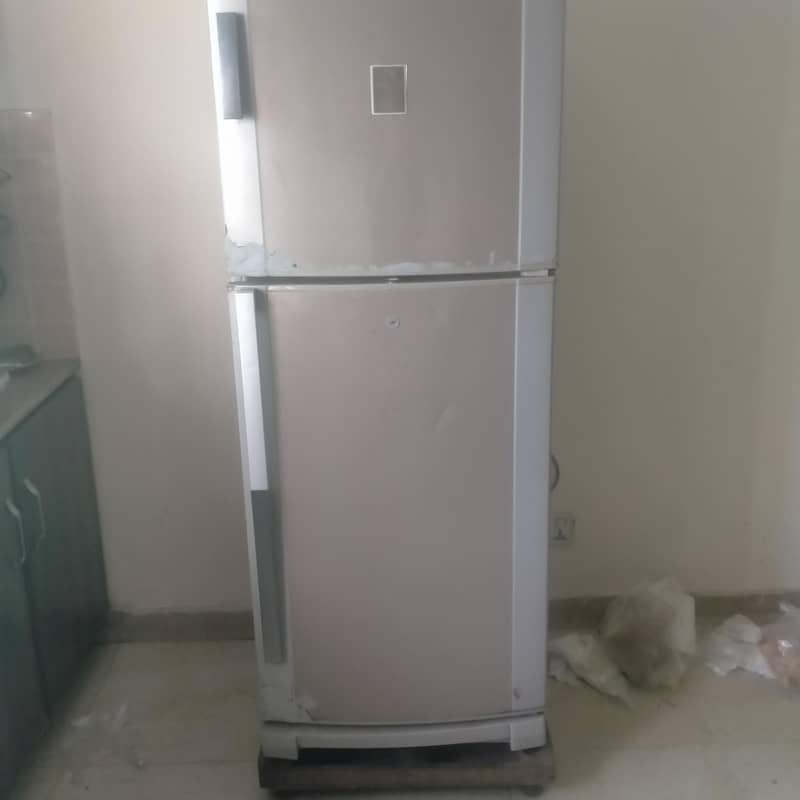 refrigerator 0