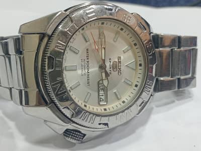 Seiko 5 Sports Automatic watch 7s36 43mm dial size