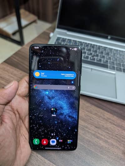 Samsung Galaxy s21 plus