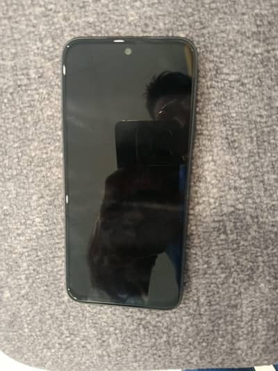 itel city 200 ram 4+4 room 128