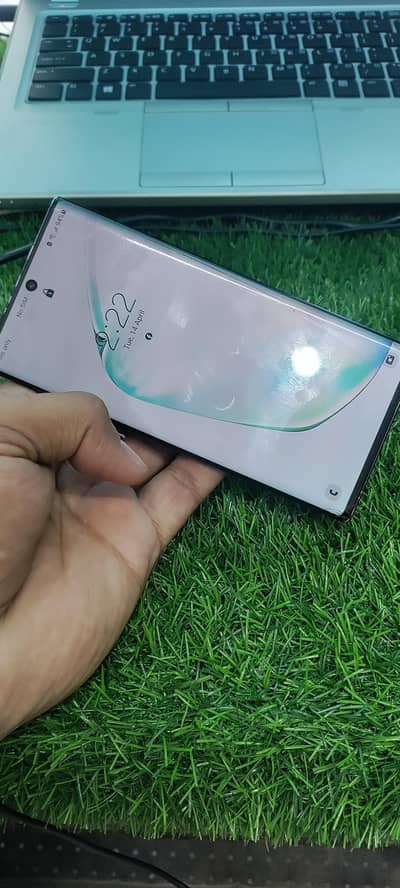 Samsung Note 10  8 256 best for gamers and camera lovers