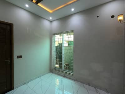 Own A Upper Portion In 10 Marla Lahore