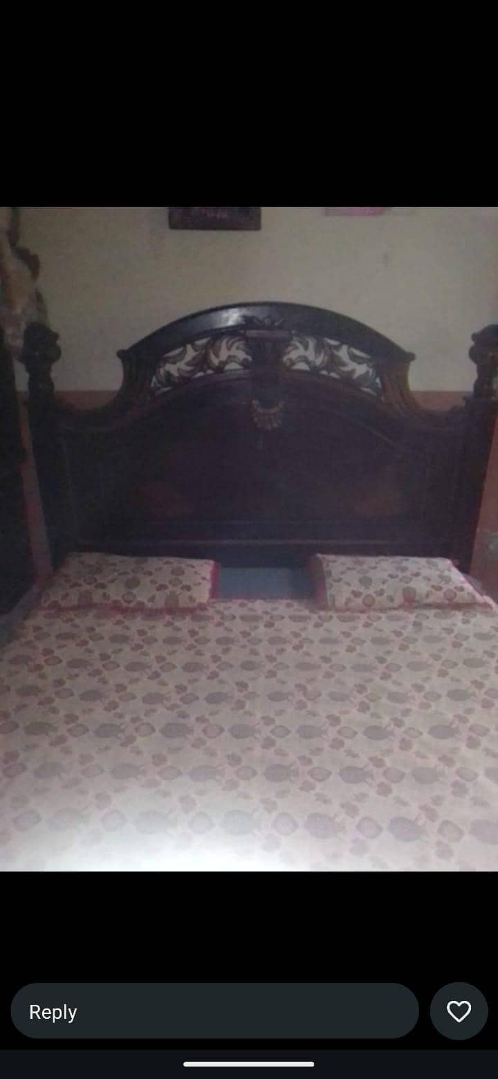 bed, dressing table, side table, kitchen wardrobe 0