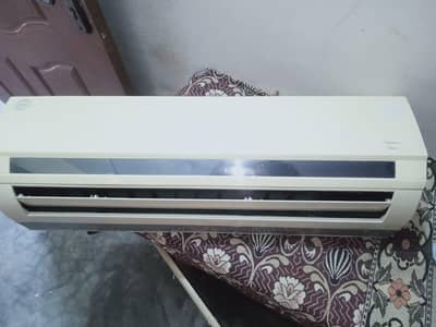 PEL AC 1 ton / air conditioner 1 ton with stored gas