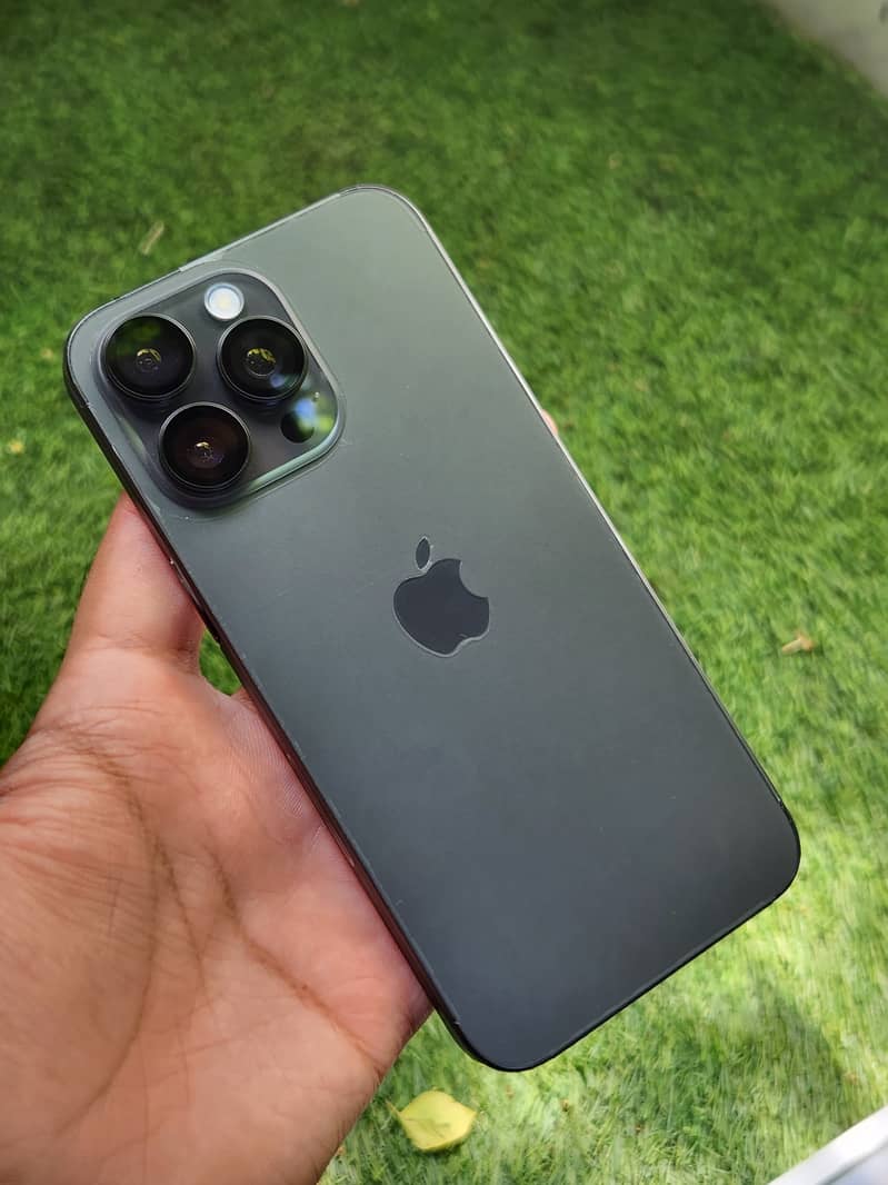 IPhone 15 Pro Max FU 5