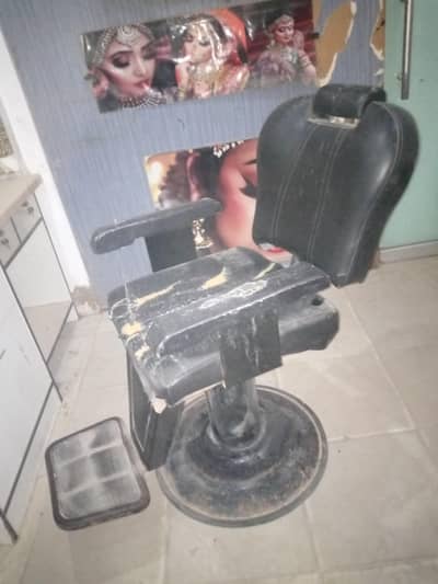 salon chair counter mirror and Glass door