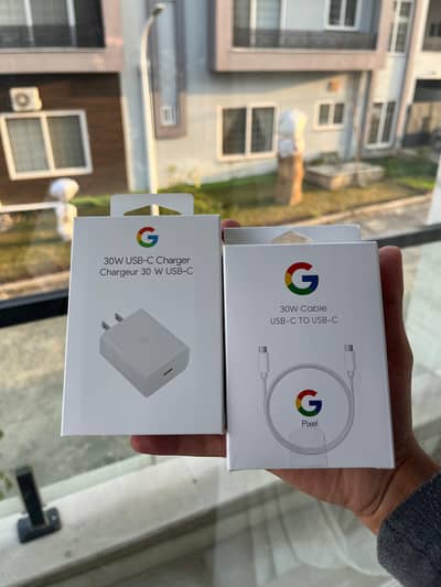 Google 30W Fast Charger USB-C + Cable Box Pack