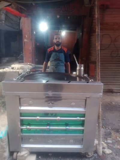 partha tawa and table