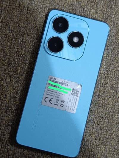Tecno spark 20 8/256Gb Like new.