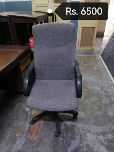 Office Chairs | Revolving Chair | Boss Chairs | Read Description . . . . .