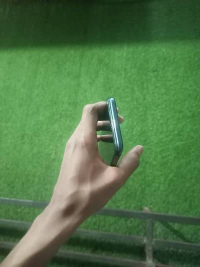 Infinix Hot 9 play 4/64 for sale