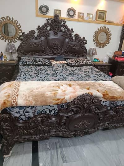walnut wood bedroom set for sale. new fresh condition