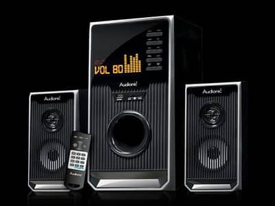 AUDIONIC BLUETOOTH SPEAKERS A ONE CONDITION ALL OK HA BEST SOUND HA