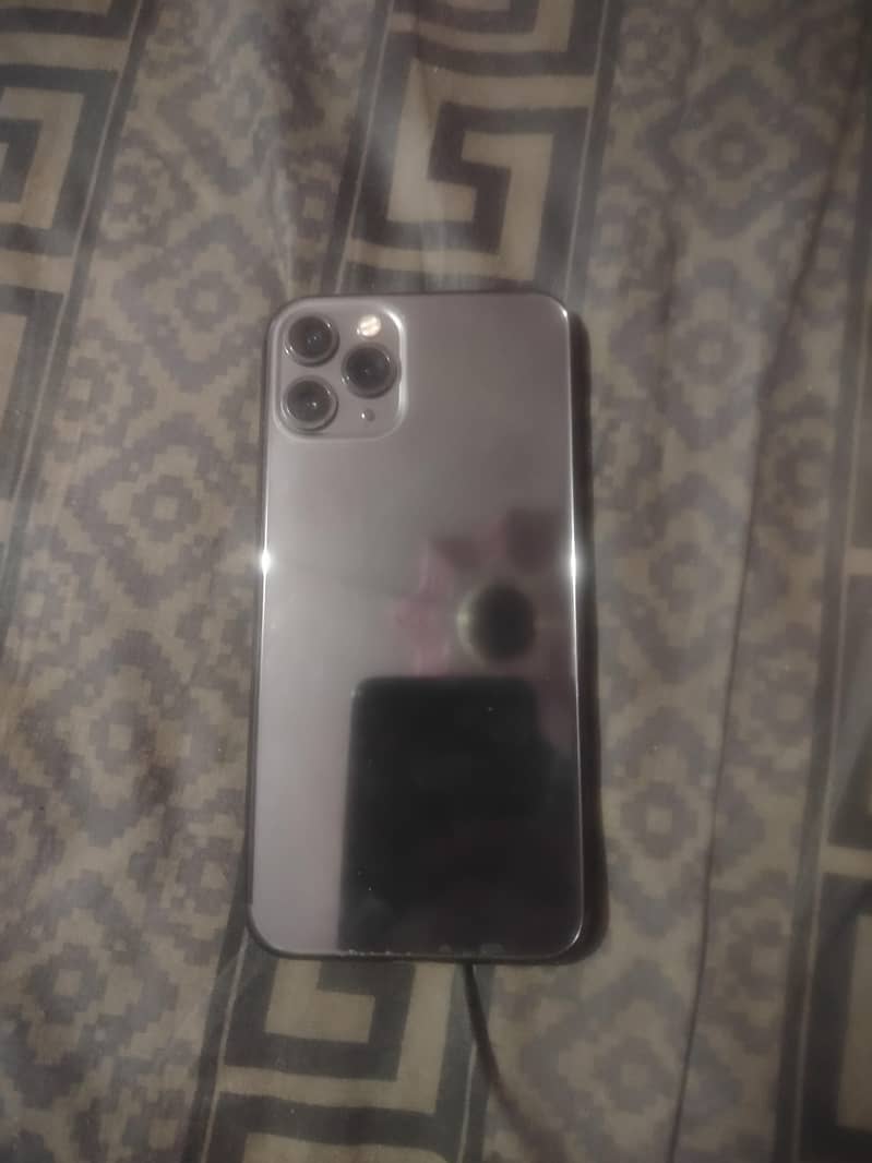 Iphone 11 pro 4