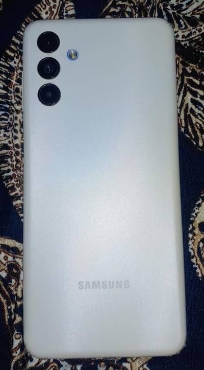 Samsung galaxy a04s  4 128 gb 5000 mAh battery