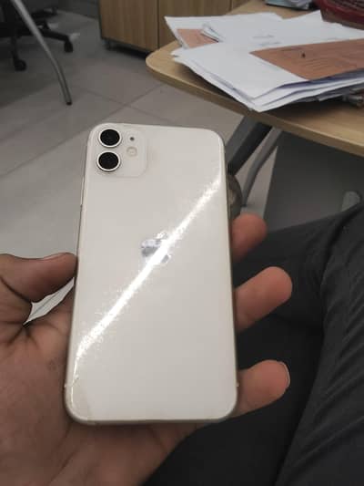 iphone 11 64 gb pta 10 by 10  bt service pa haa