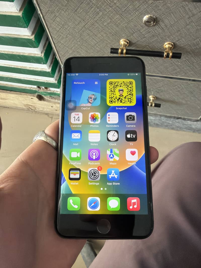 Apple iPhone 8 Plus 0