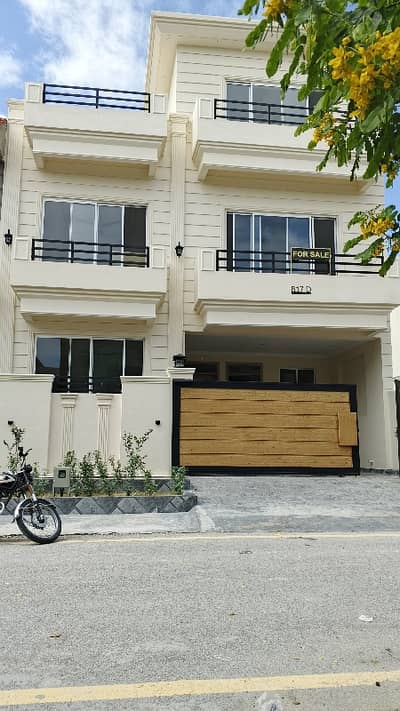 In Faisal Town - F-18 Of Faisal Town - F-18, A 8 Marla House Is Available