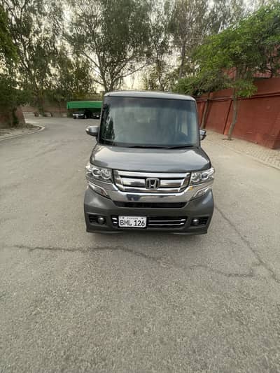 SALE HONDA N BOX CUSTOM