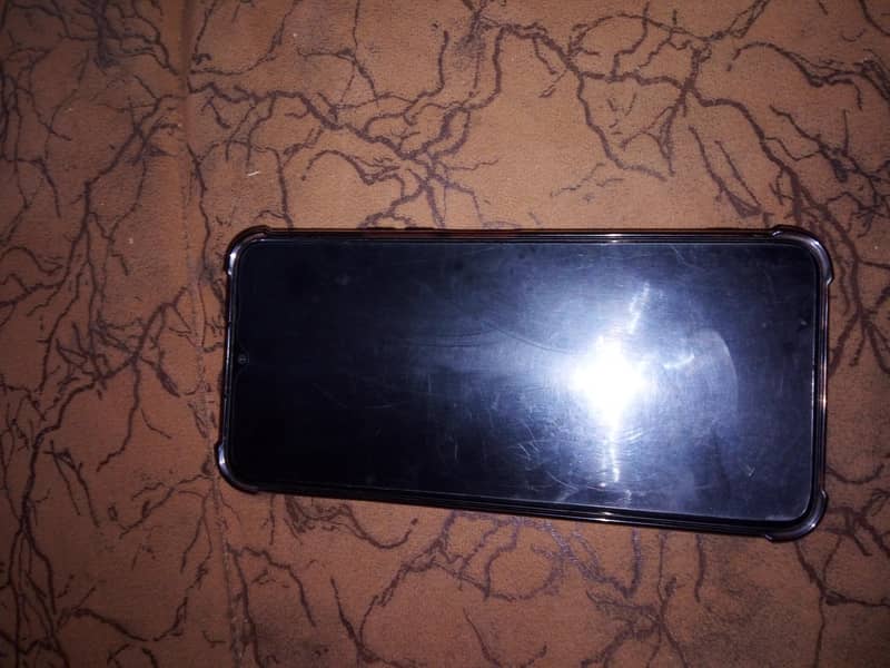 8/ 256gb  what's up. number . 03708420546 3