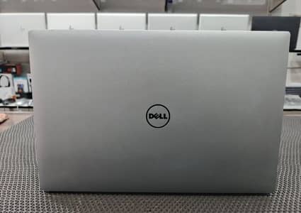 Dell XPS 9560