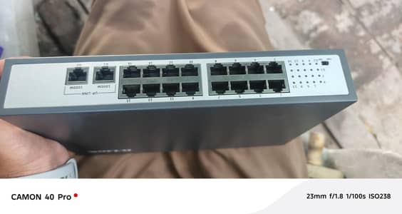 peo swich 100/1000 giga bit 16 ports
