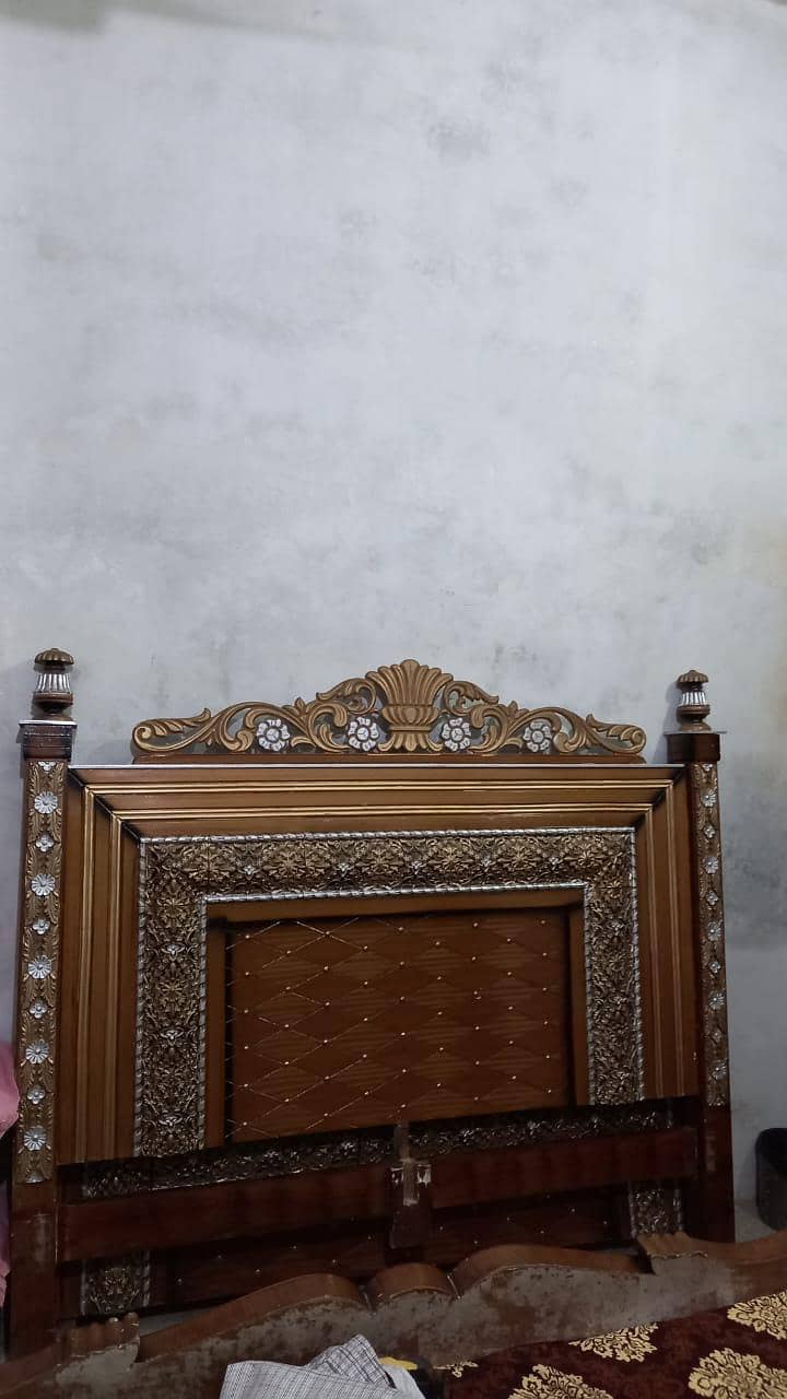 Bed dressing table 0