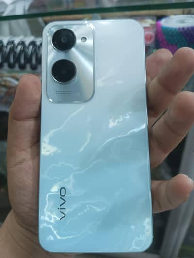 Vivo Y18