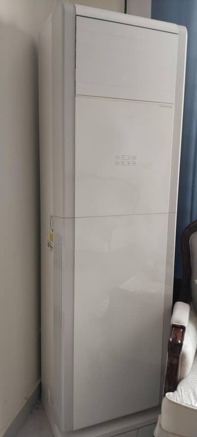 Gree 3 ton floor standing chiller ( dc inverter)