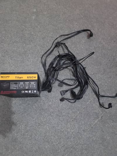 Boost titan  650W power supply