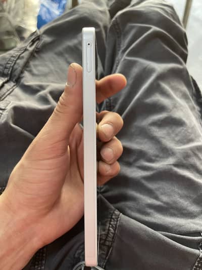 Samsung a16 8/256 With box