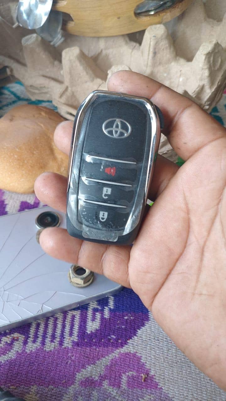 key maker/car remote key/locksmith/lock maker 14