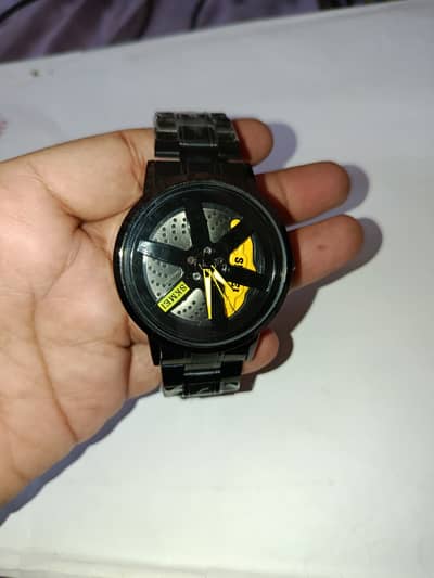 SKMEI Rim Style Spinning Watch – Trendy Men’s Watch