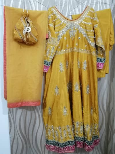 mehndi dresses