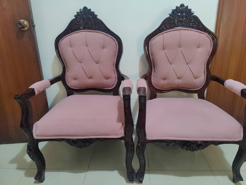 Room chairs 0