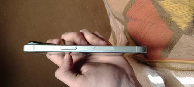 iPhone 15 10/10 Condition | No Scratch | Original | Battery 85%